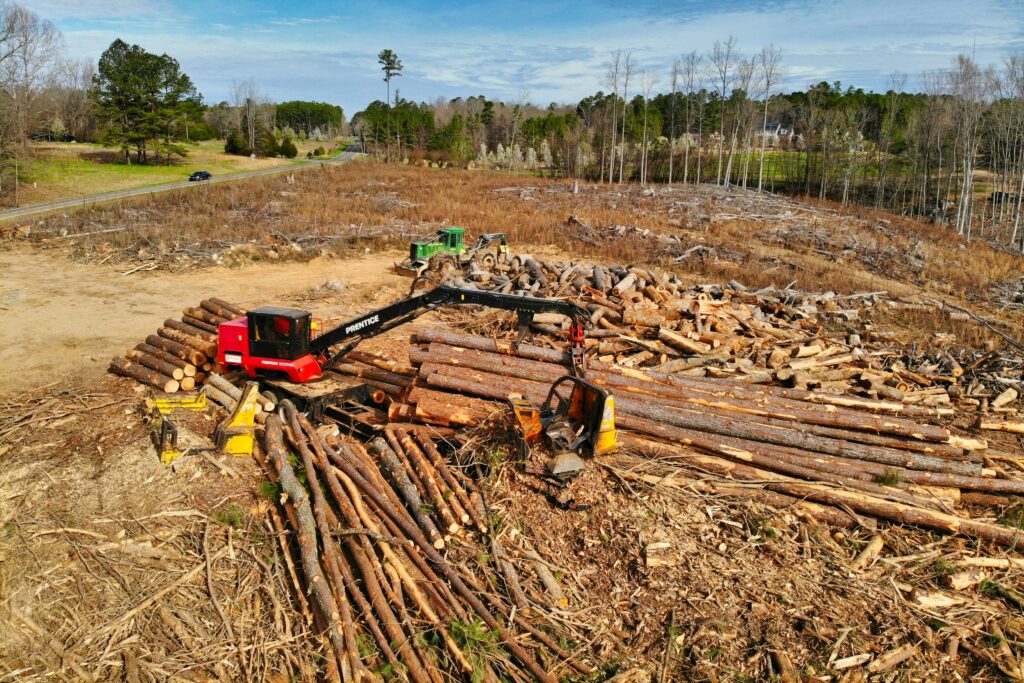 Land clearing services in Kennesaw, GA for residential and commercial properties